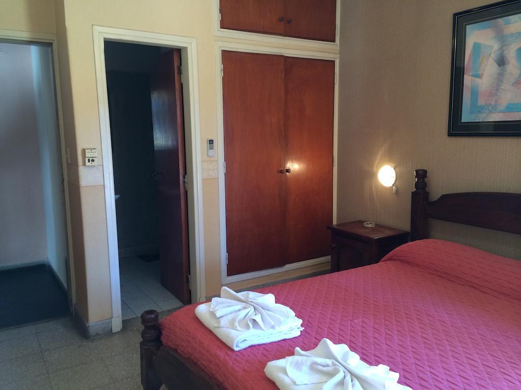 Hotel Cordoba Villa Carlos Paz Esterno foto