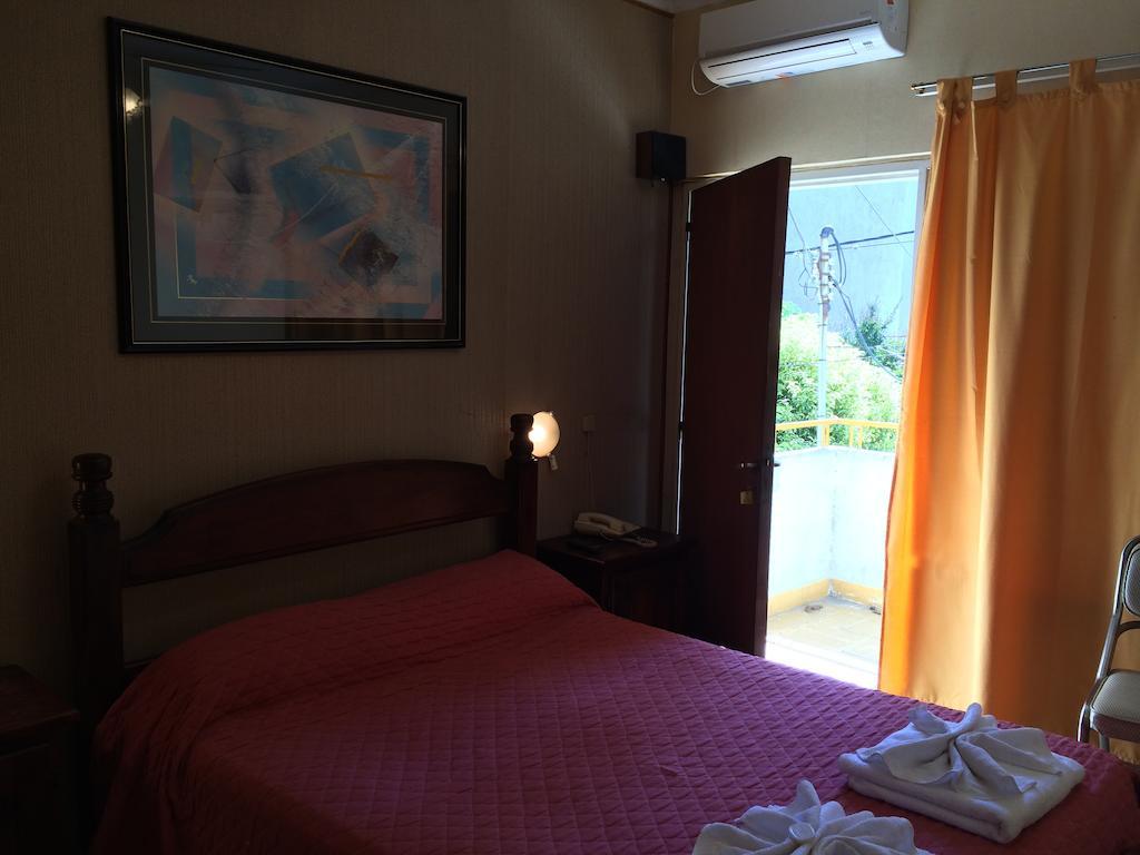 Hotel Cordoba Villa Carlos Paz Esterno foto
